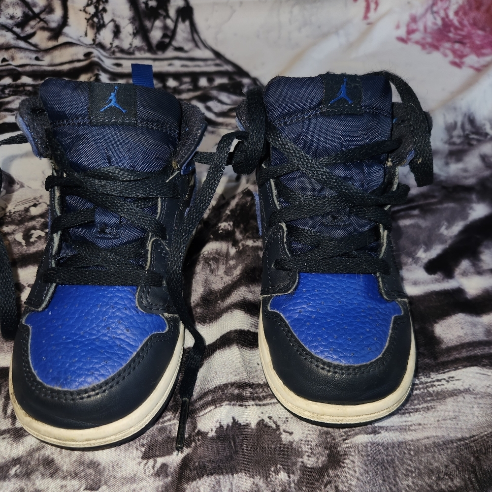 Jordan 1 MidHyper Royal (TD) Black and Royal Blue